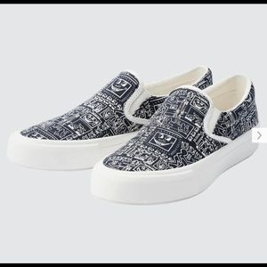 Keith Haring X Uniqlo Mens Slip-On size 9.5 navy blue. Limited Edition.